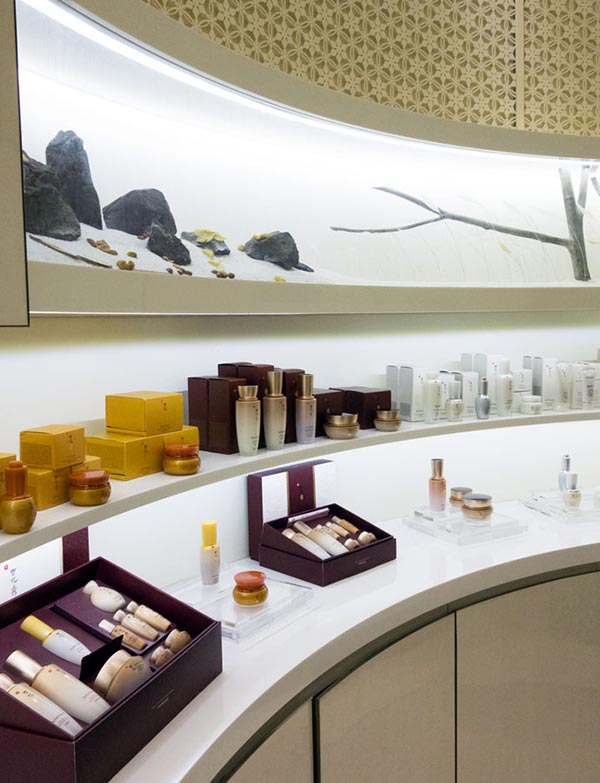 雪花秀賣場空間設(shè)計(jì)01